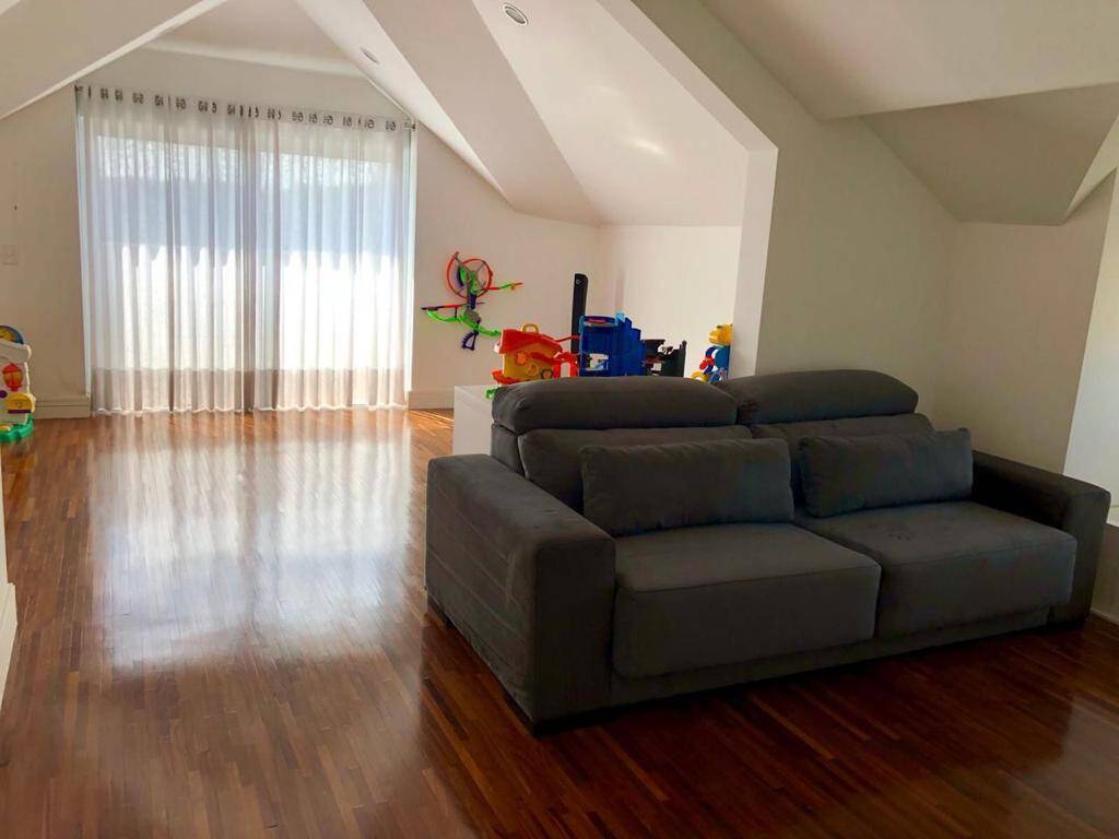 Casa à venda com 5 quartos, 10m² - Foto 18